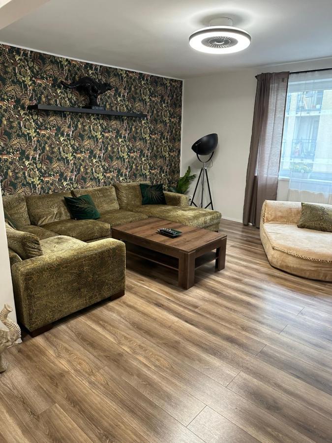 Medena Apartment Old Town With Free Parking Братислава Екстериор снимка
