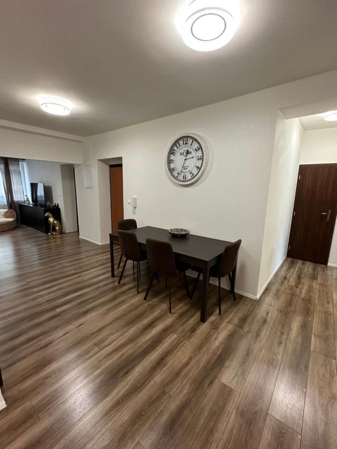 Medena Apartment Old Town With Free Parking Братислава Екстериор снимка